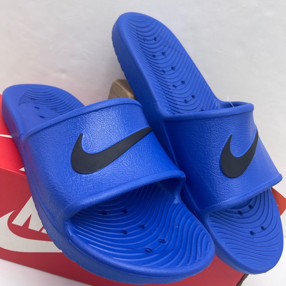 Nike Men’s Royal Blue Slide Sandals KAWA SHOWER
832528 403
GAME ROYAL/BLACK - Picture 5 of 15